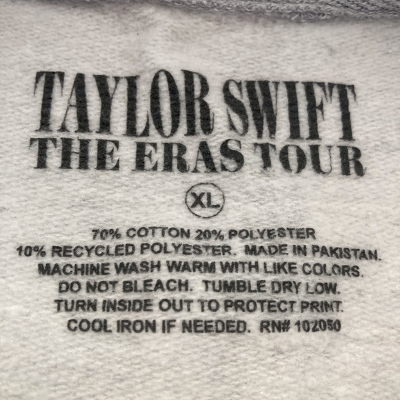 Taylor Swift The Eras Tour 2023 Sweatshirt Gray Size L Official Merch Concert - Picture 10 of 10